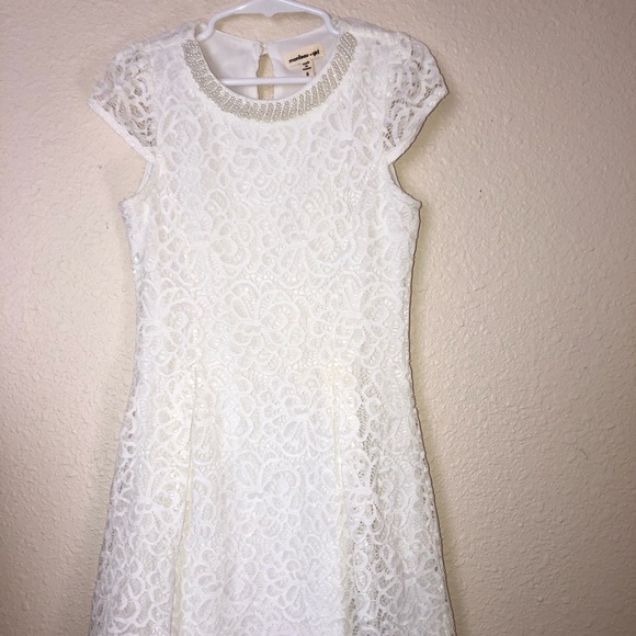 Monteau Other - Monteau ❤️  Girl White Beaded Lace Dress Girls